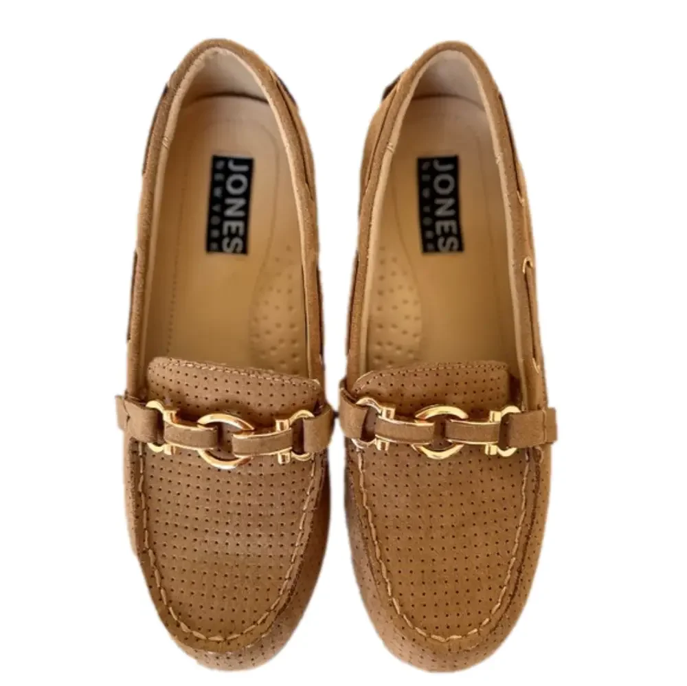 Jones New York Sunnyside Tan Size 6 Loafers Drivers Gold Chain NEW